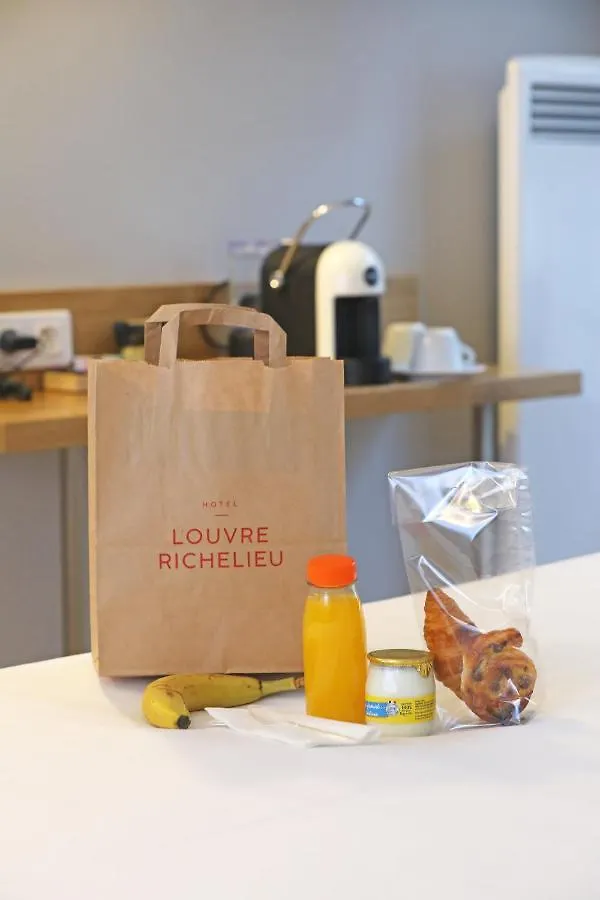 Otel Louvre Richelieu 3*