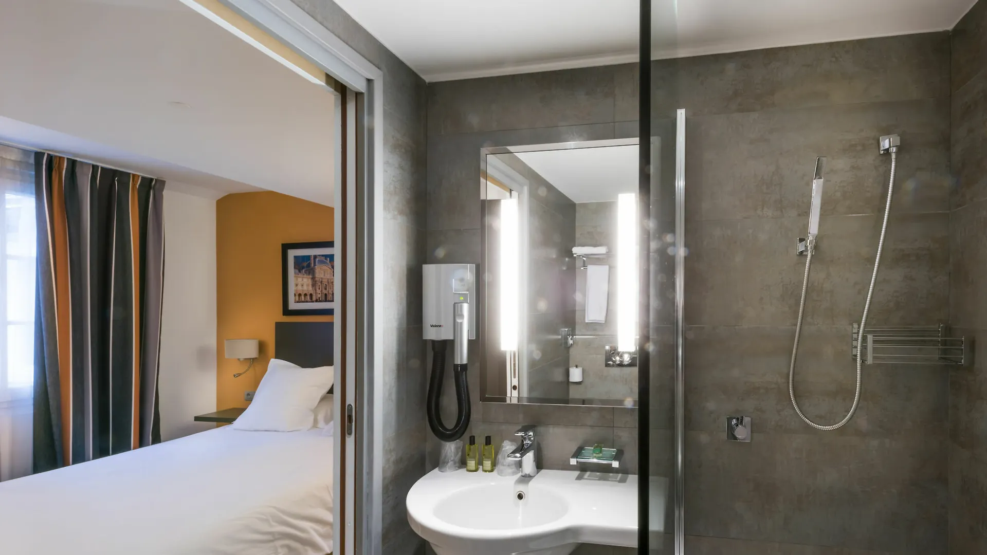Hotel Louvre Richelieu 3*