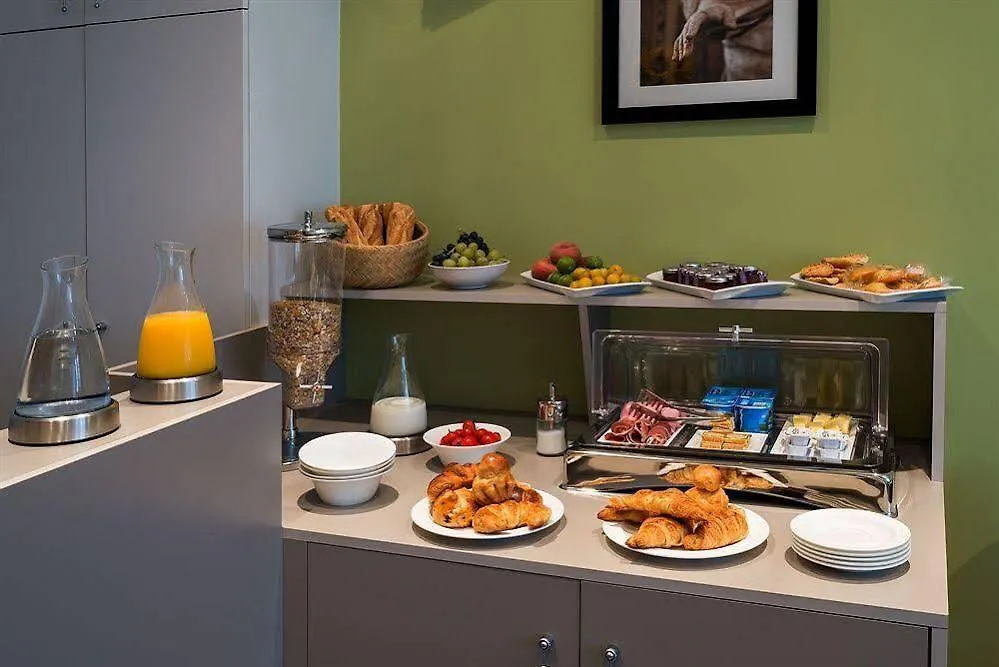 Hotel Louvre Richelieu 3*